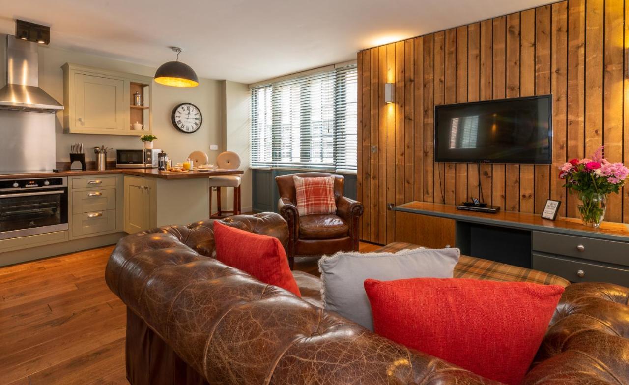 The Lawrance Luxury Aparthotel - Йорк Екстериор снимка