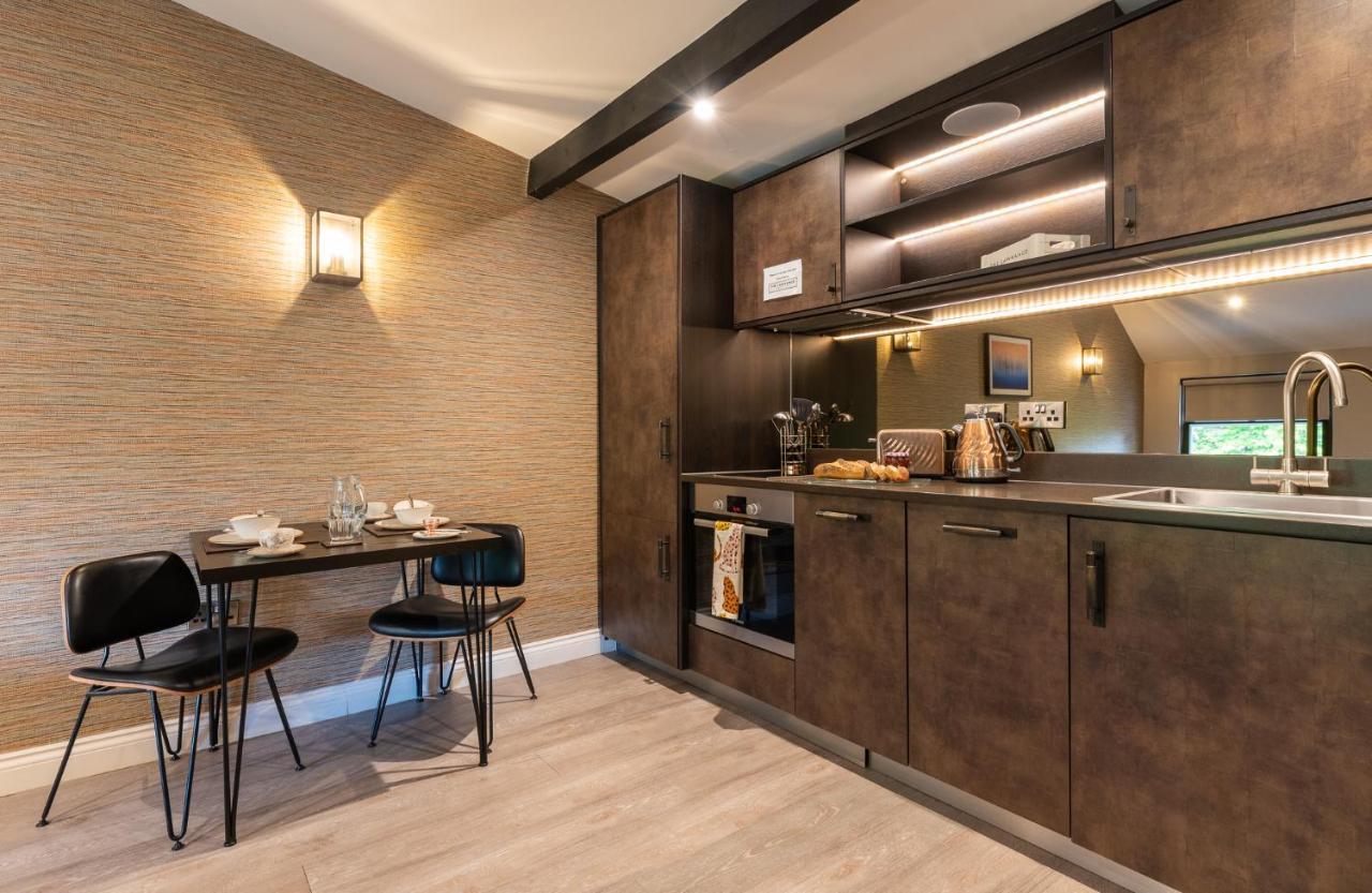 The Lawrance Luxury Aparthotel - Йорк Екстериор снимка