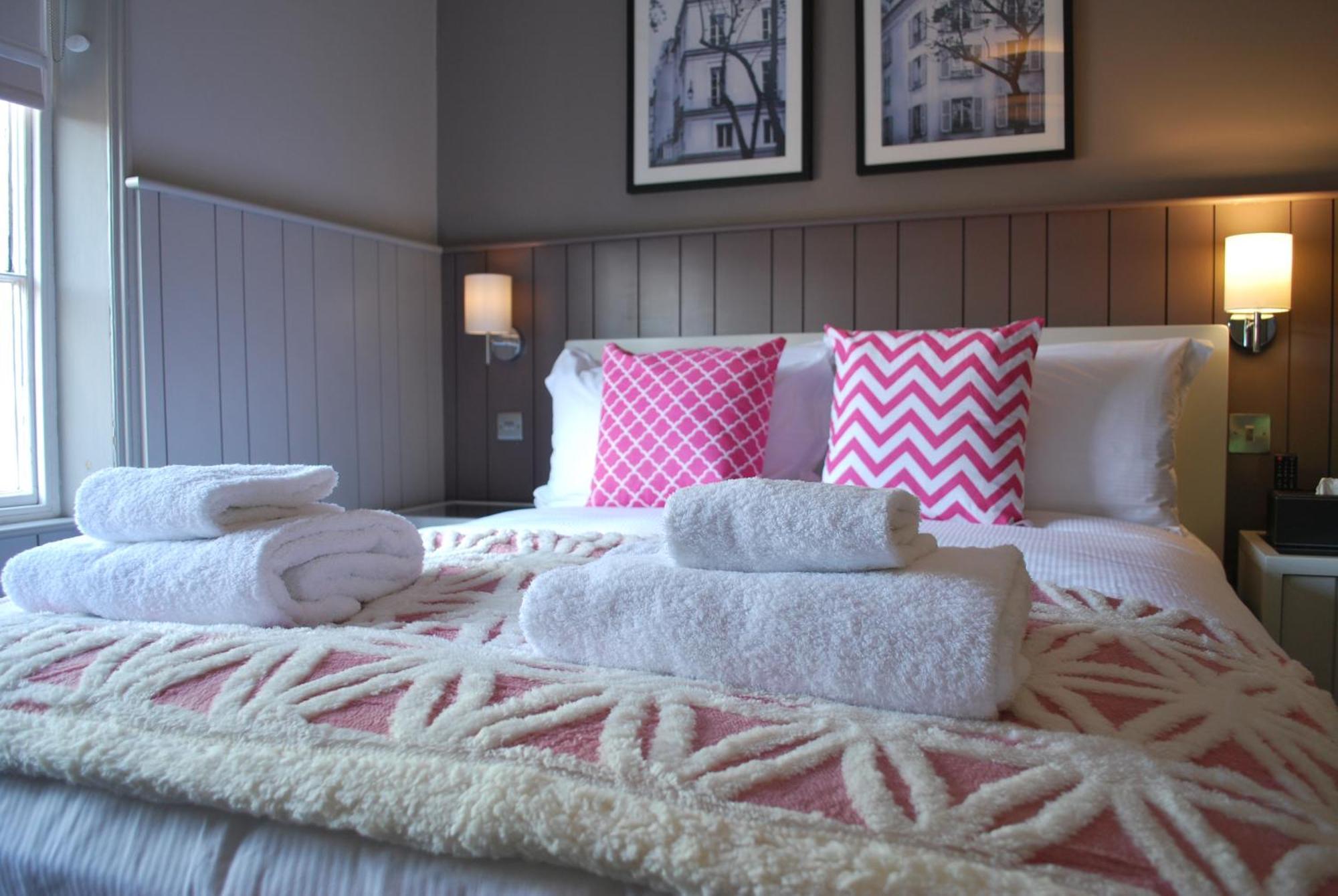 The Lawrance Luxury Aparthotel - Йорк Екстериор снимка