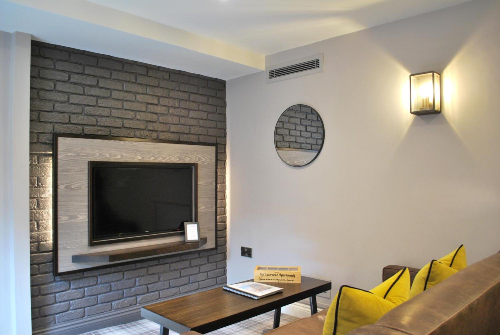 The Lawrance Luxury Aparthotel - Йорк Екстериор снимка