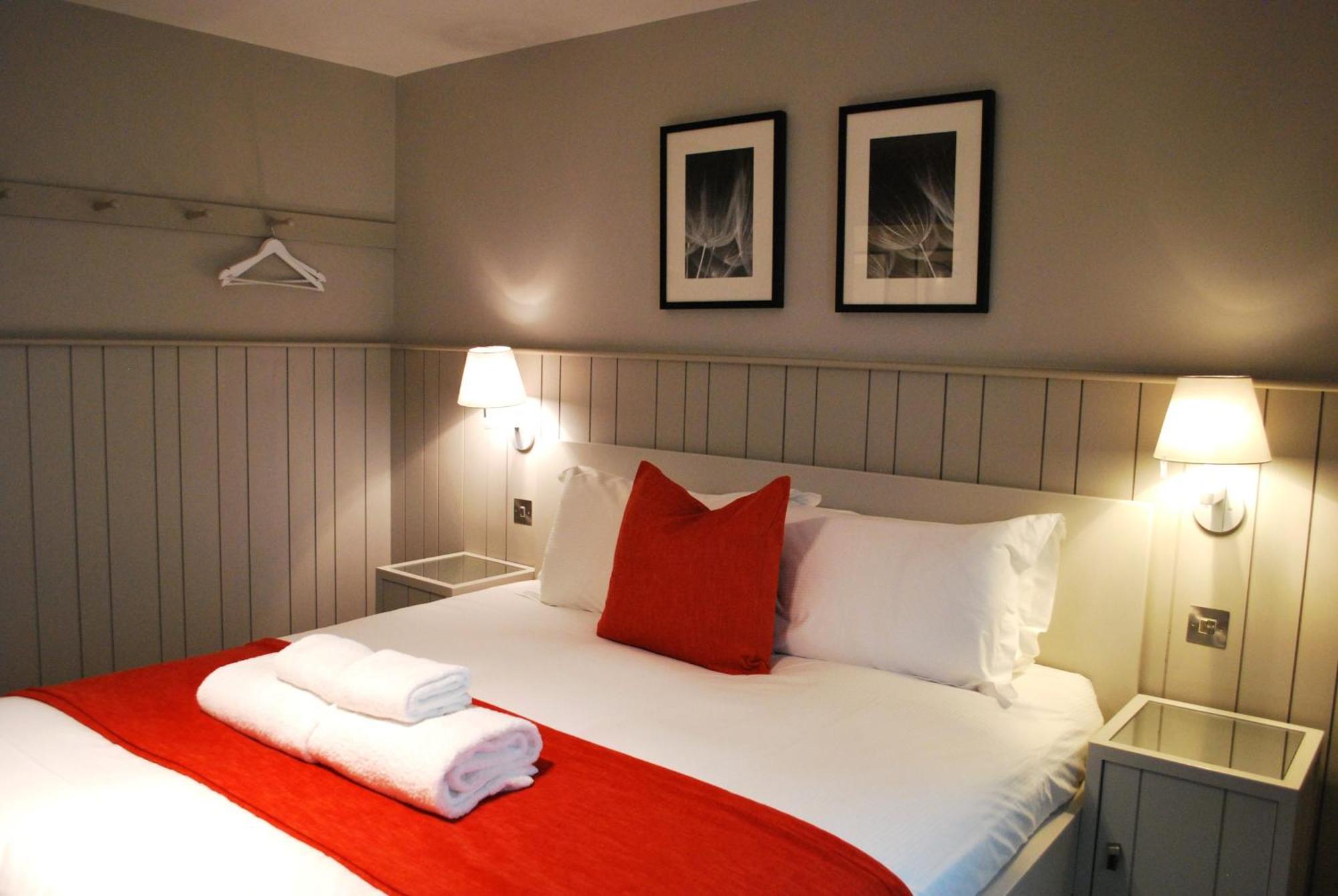 The Lawrance Luxury Aparthotel - Йорк Екстериор снимка